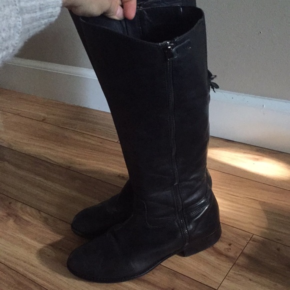 Beautiful Leather Riding boot - Picture 1 of 6